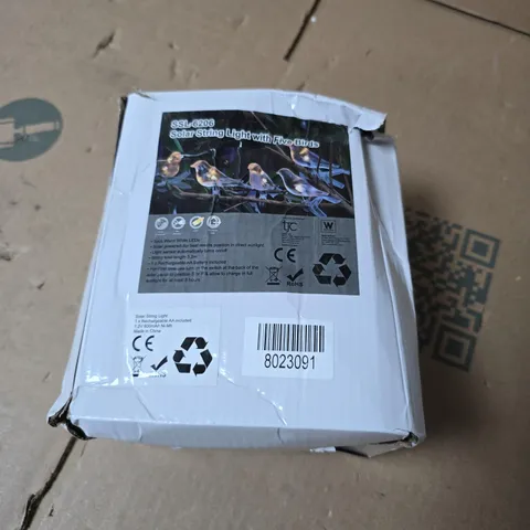 BOX OF APPROXIMATELY 12 ASSORTED ITEMS INCLUDING SOLAR STRING LIGHTS WITH BIRDS AND WOBBLE BALANCE BOARD 