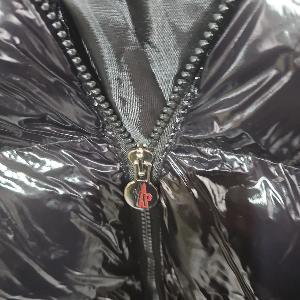 MONCLER QUILTED DOWN PUFFER JACKET – BLACK, UK M (M)