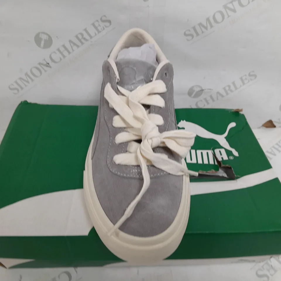 BOXED PAIR OF PUMA CAPRI TRAINERS IN GREY - UK 8