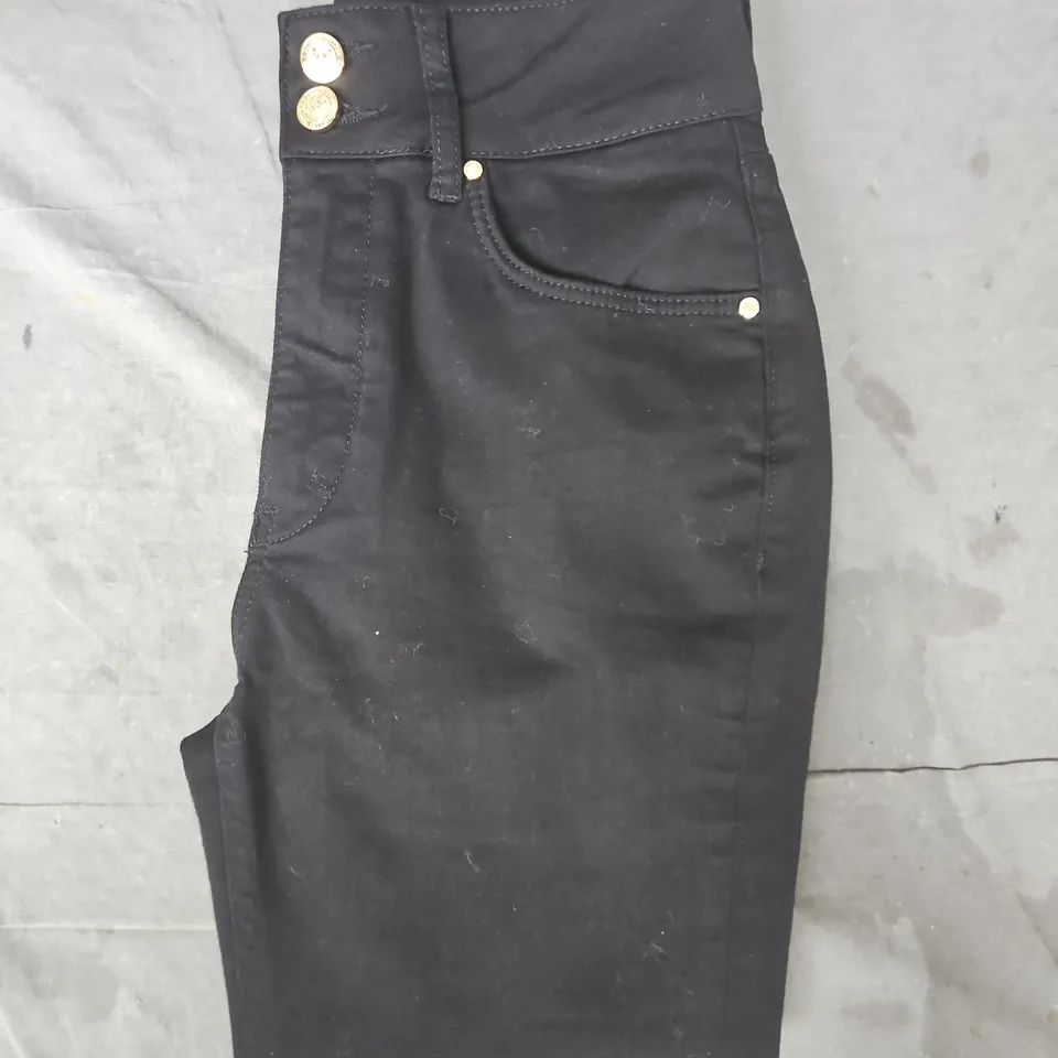 HOLLAND COOPER JEANS IN BLACK SIZE 10L