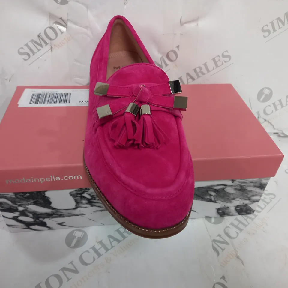 MODA IN PELLE PINK SUEDE WIDE FIT BOW TRIM SMART LOAFER SIZE 40