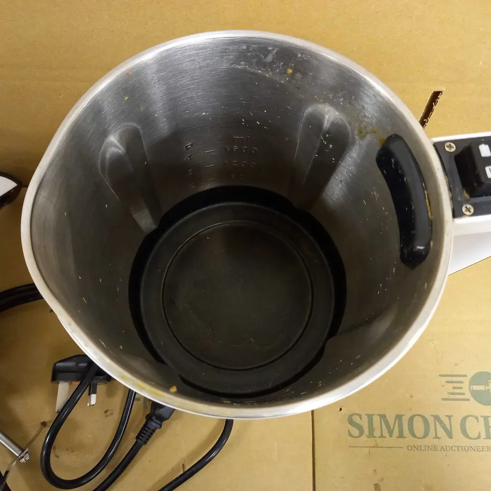 MORPHY RICHARDS TOTAL CONTROL SOUP MAKER