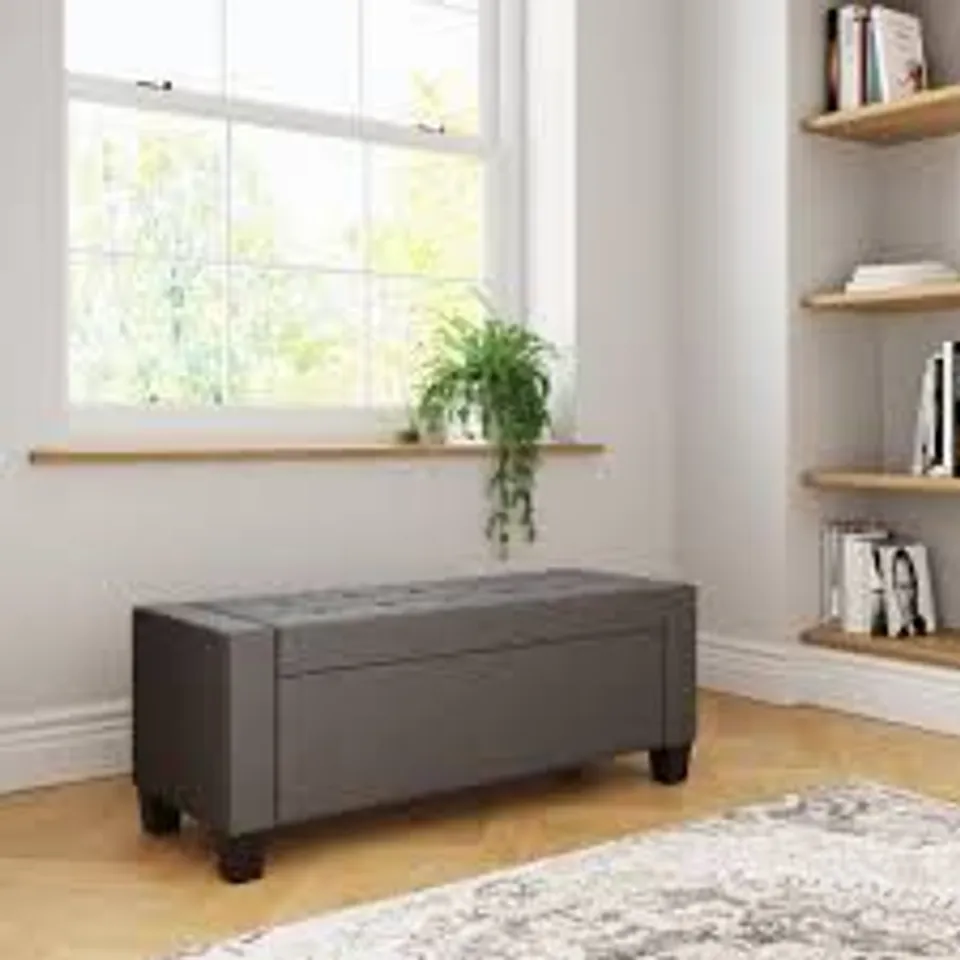 BOXED VERONA OTTOMAN STORAGE BENCH (1 BOX)