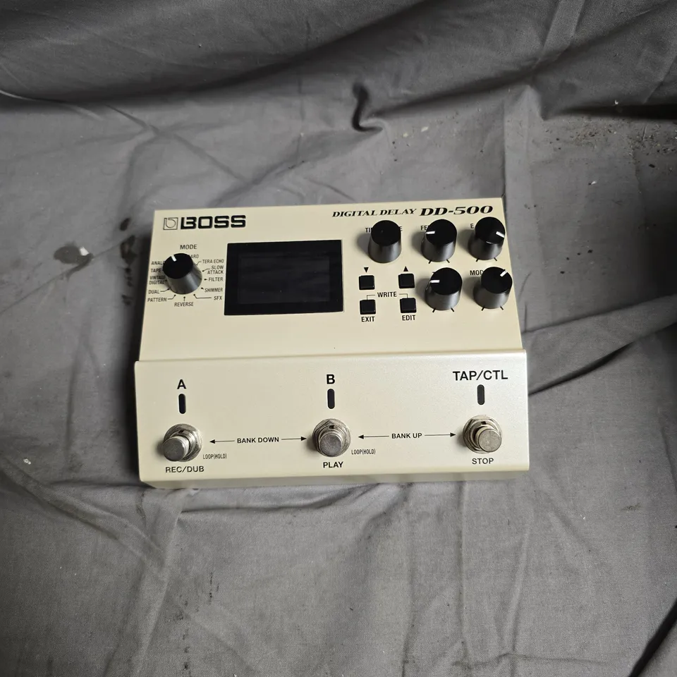BOSS DD-500 DIGITAL DELAY PEDAL – BOXED