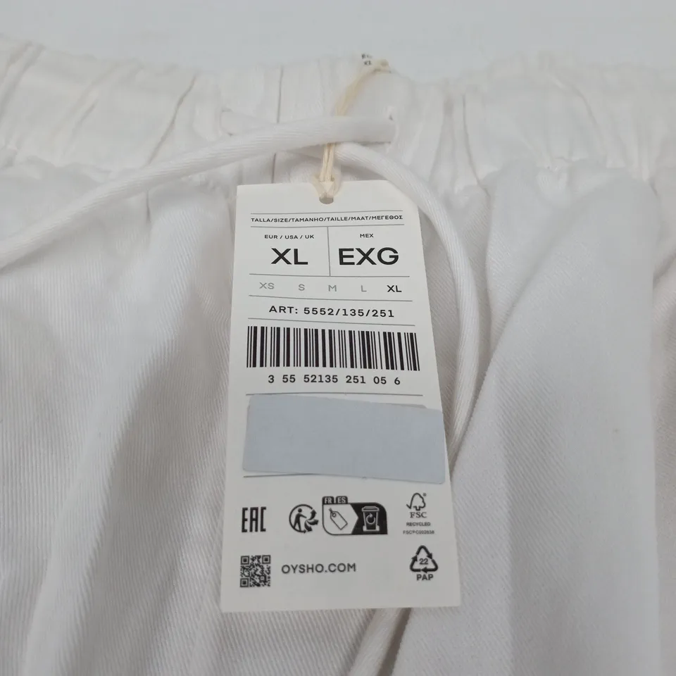 OYSHO WHITE DRAWSTRING SHORTS XL TAGGED