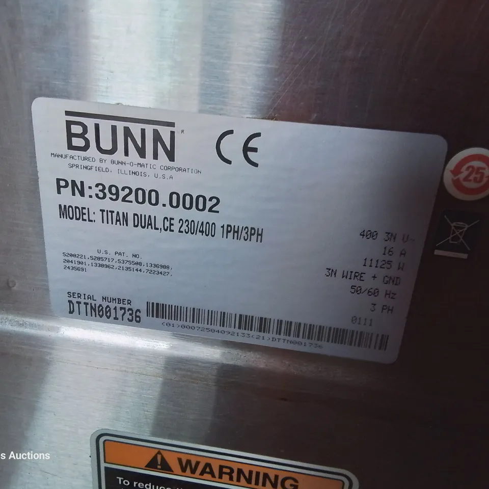 BUNN DUAL TITAN COMMERCIAL COFFEE BREWER