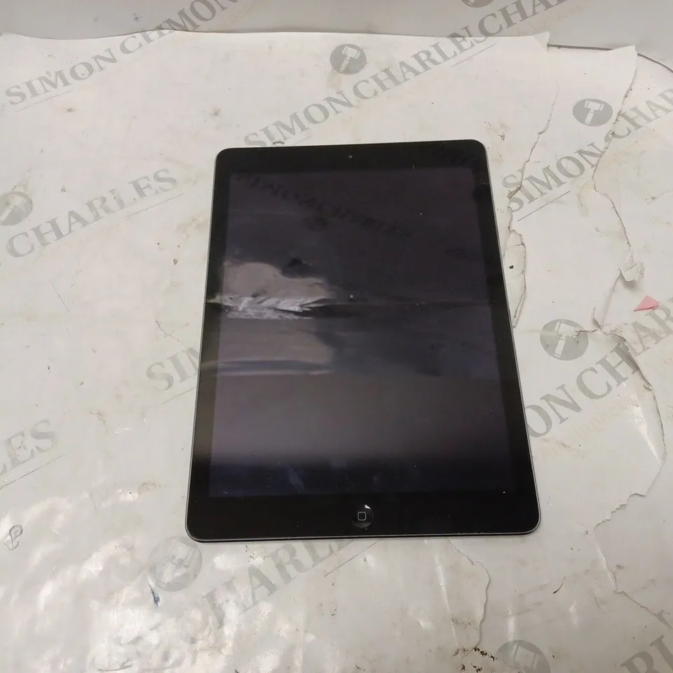 APPLE IPAD IN GREY MODEL A1474