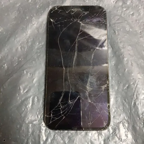 APPLE IPHONE PACIFIC BLUE SMARTPHONE – CRACKED FRONT SCREEN