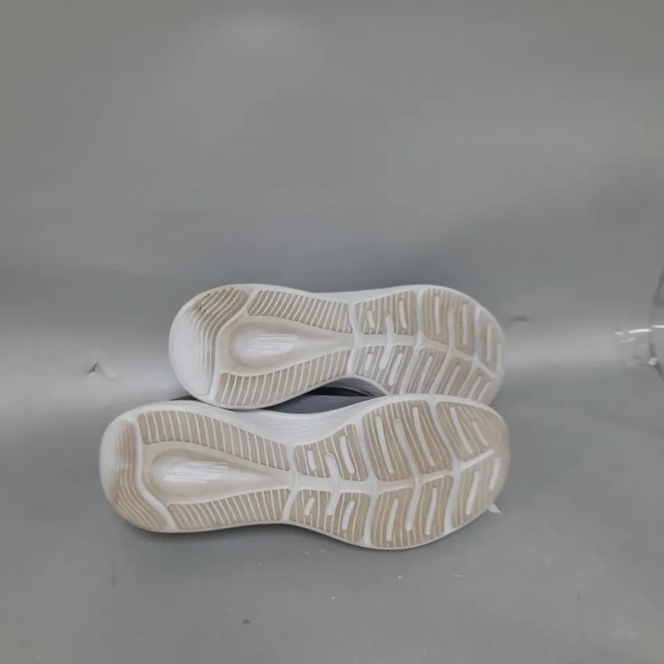 SKECHERS FADE OUT TRAINERS - WHITE - SIZE 5.5