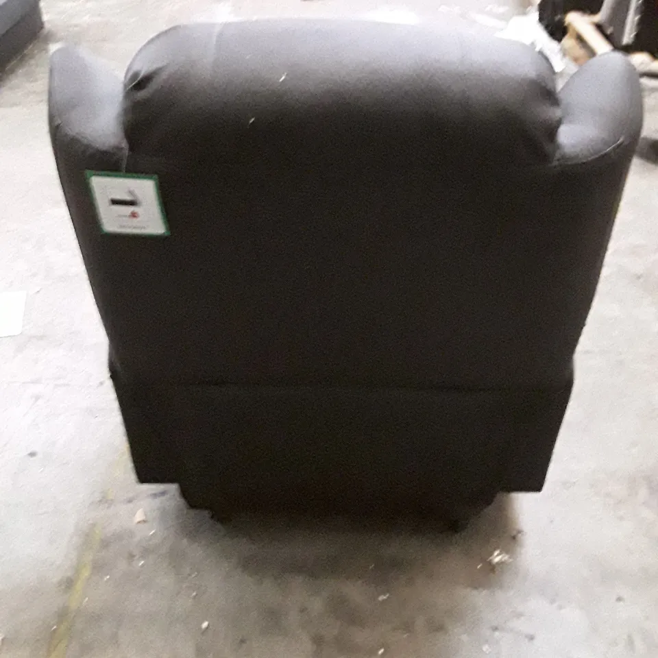 QUALITY DESIGNER ELECTRIC RECLINER ARMCHAIR WITH CUPHOLDERS - BLACK LEATHER