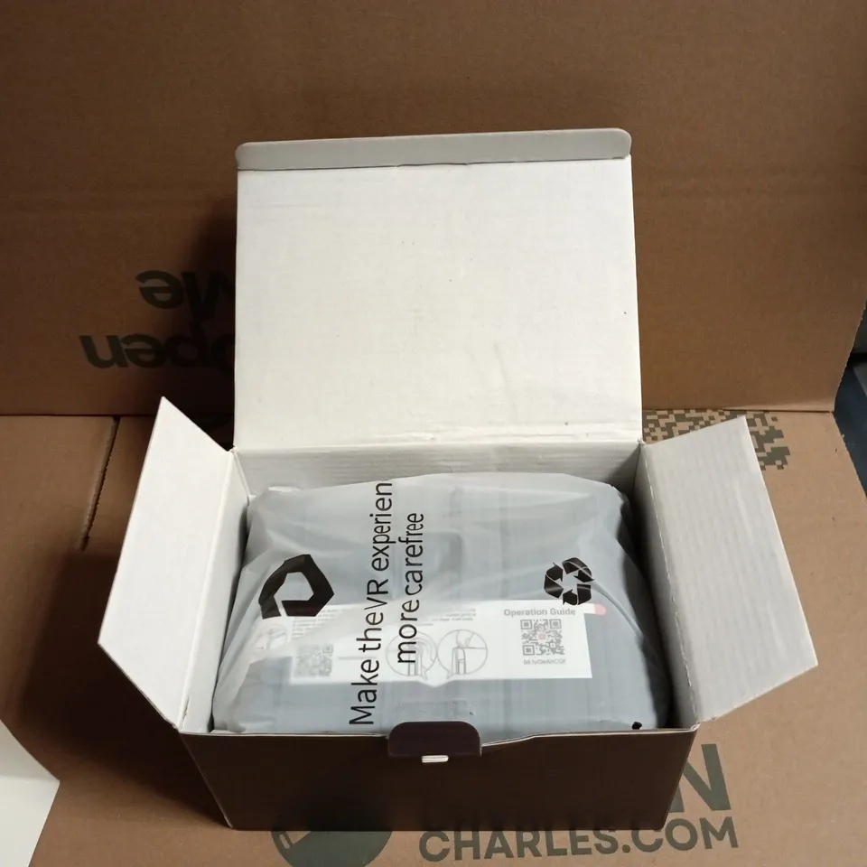 V5 VIRTUAL REALITY HEADSET – SMARTPHONE VR