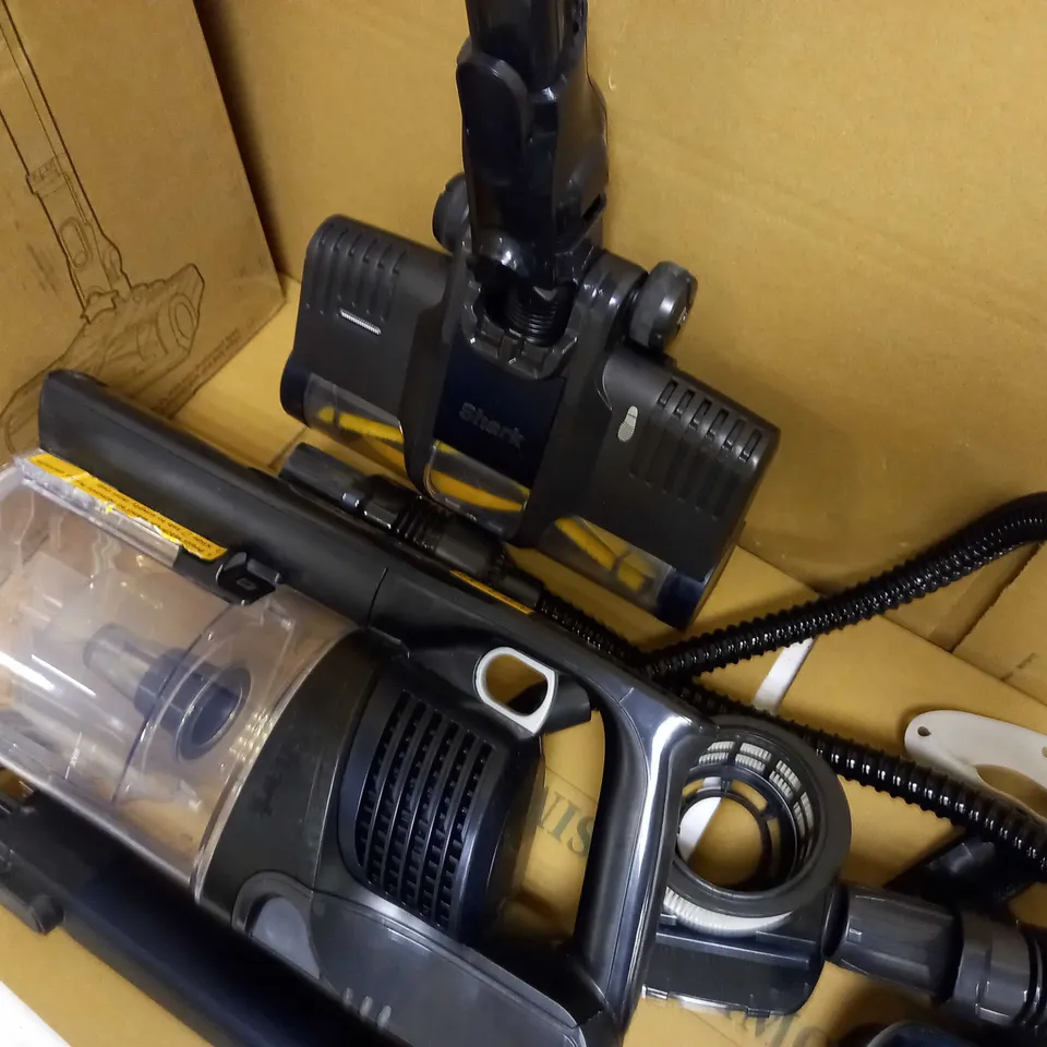 SHARK VACUUM CLEANER 
