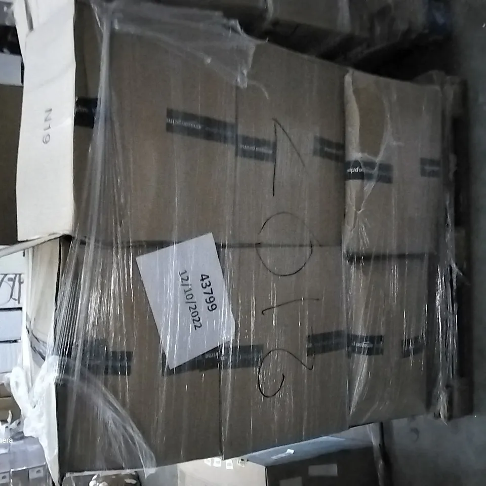 PALLET OF ASSORTED ITEMS INCLUDINGTO BE SOMEONE DVD, HOT OR COLD MIGRAINE RELIEF WRAP, DIFFUSERLOVE AROMA DIFFUSER, COSY HOMEER BATH ROBE, HEALTHTREE PULSE OXIMETER, BEE HOTEL