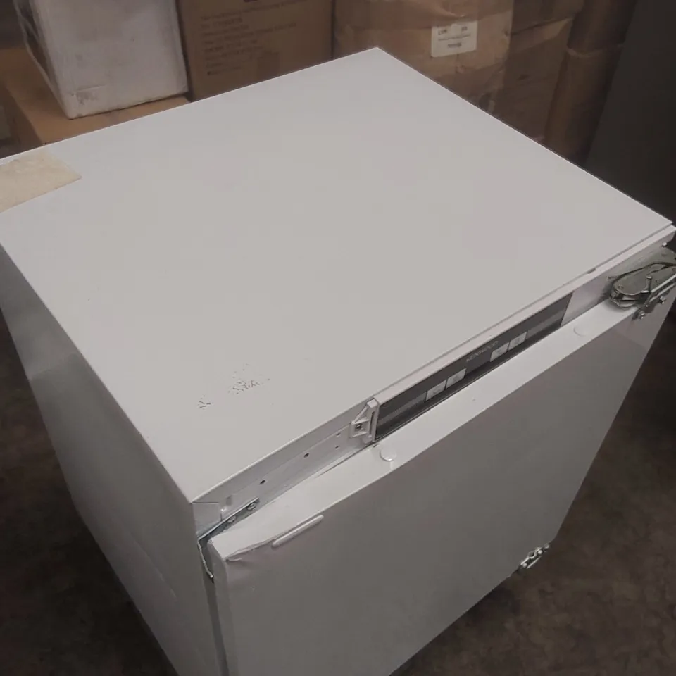 KENWOOD KIL60W23 INTEGRATED UNDERCOUNTER FRIDGE - FIXED HINGE