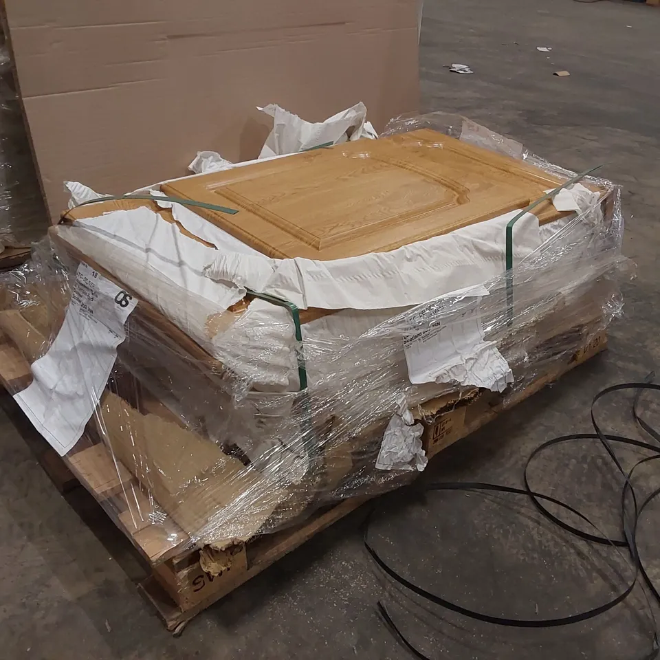 PALLET OF LARGE QUANTITY OF KITCHENS/BEDROOM REPLACEMENT CABINET DOOR/DRAWER/END PANELS IN ASSORTED SIZES