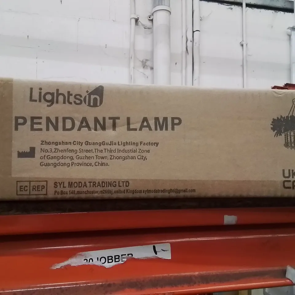 BOXED PENDENT LAMP