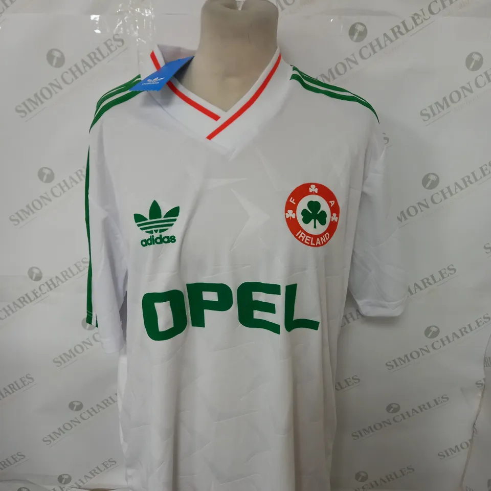 RETRO REPUBLIC OF IRELAND 1990 FOOTBALL SHIRT SIZE M
