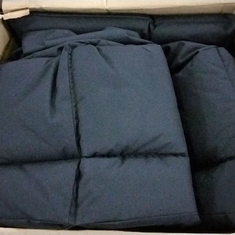 BOXED BLACK DECIMUS HEAVY DUTY SOFTEE PET BED