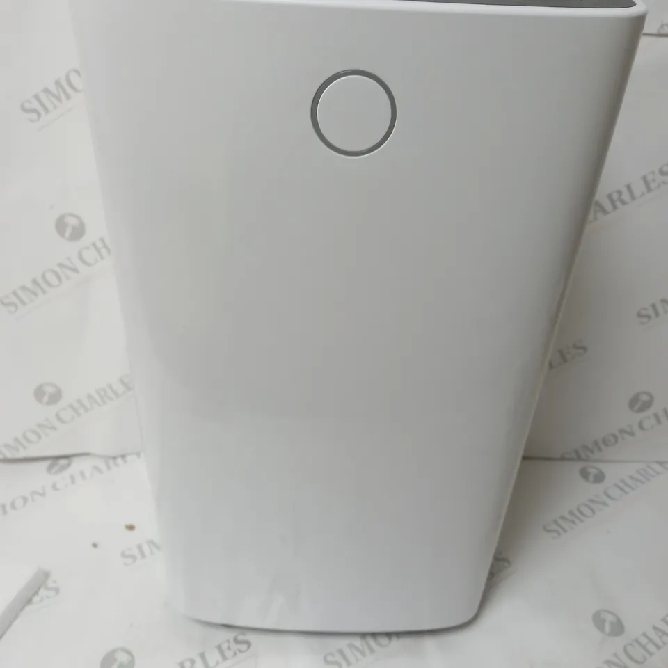 12L DEHUMIDIFIER WITH 2L WATER TANK AND TIMER
