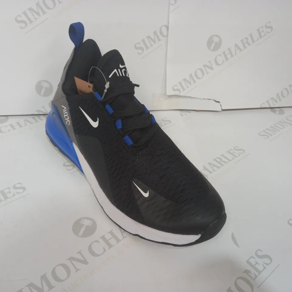 PAIR OF DESIGNER SHOES IN THE STYLE OF NIKE IN BLACK/BLUE/WHITE UK SIZE 5.5