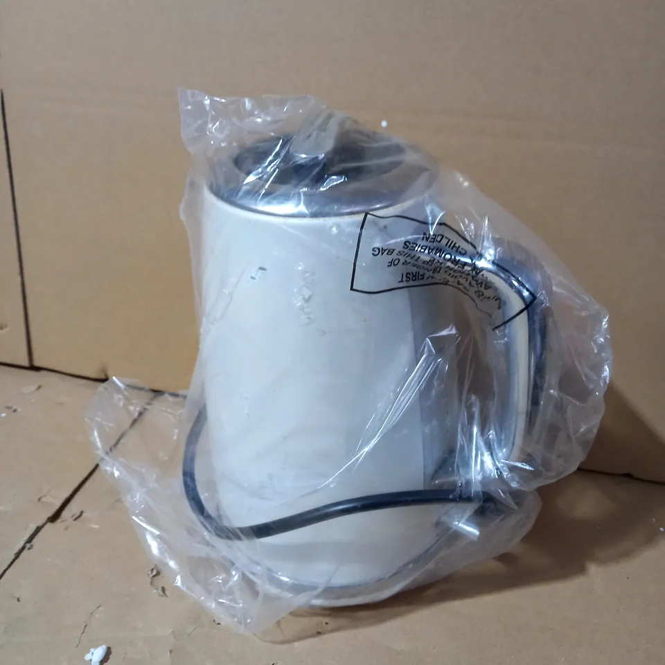 BREVILLE KETTLE 