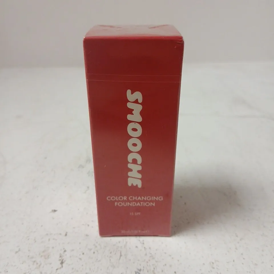 BOXED AND SEALED SMOOCH COLOUR-CHANGING FOUNDATION – MAKE-UP (30ML)