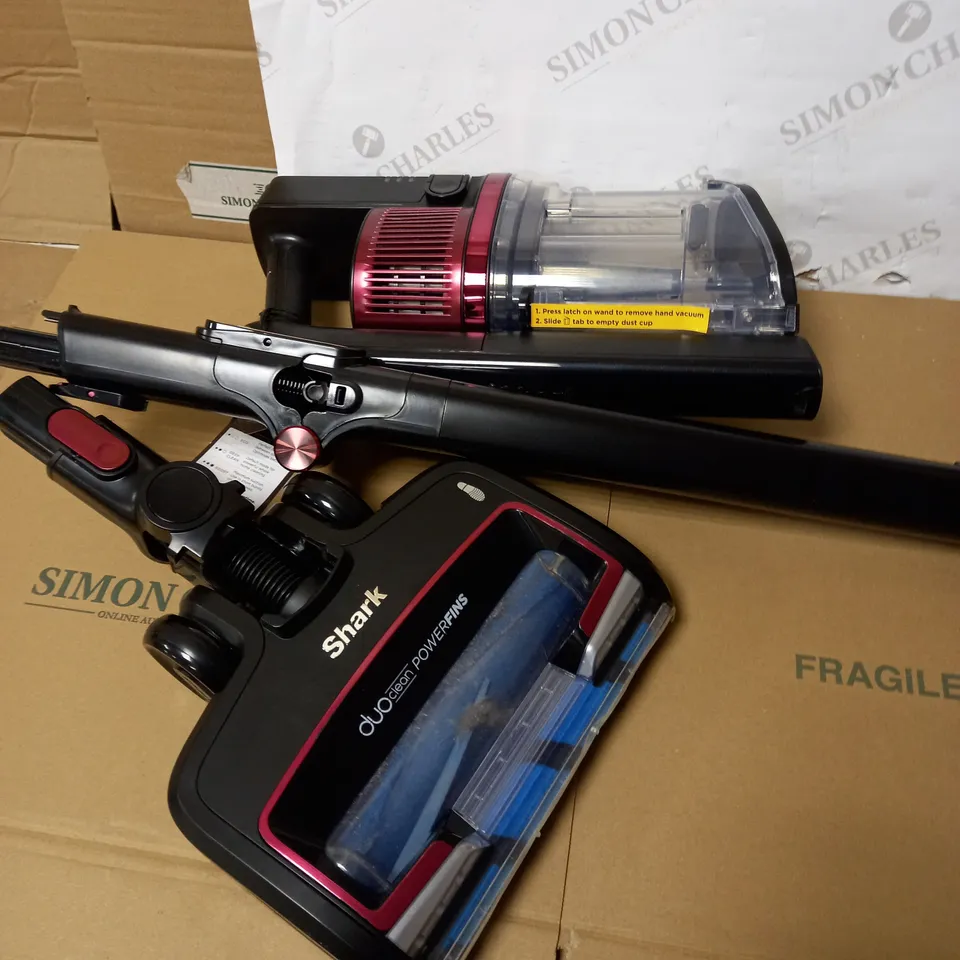 SHARK CORDLESS DUO CLEAN POWERFINS VACUUM 