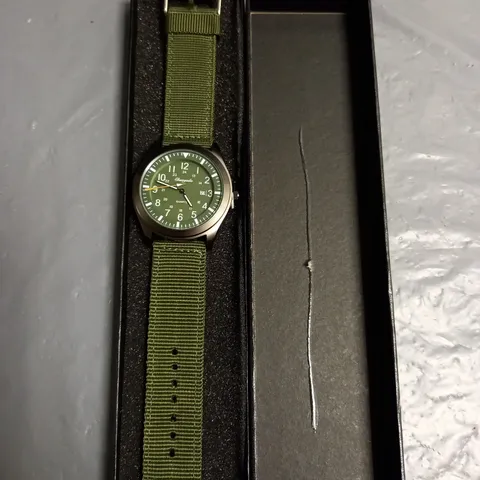 VICLOON MENS WATCH STAINLESS STEEL BACK WITH GREEN FABRIC STRAP