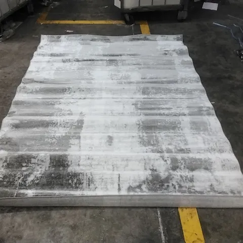 DESIGNER AREA RUG APPROXIMATELY 220X160CM 