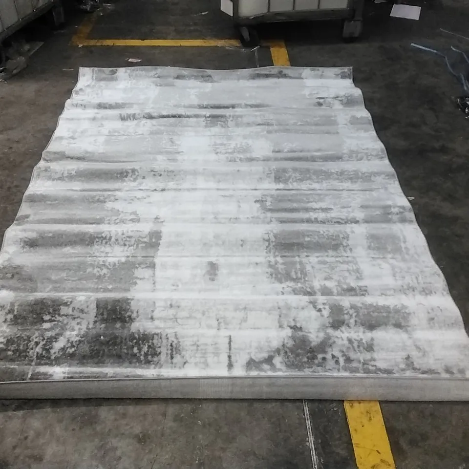 DESIGNER AREA RUG APPROXIMATELY 220X160CM 