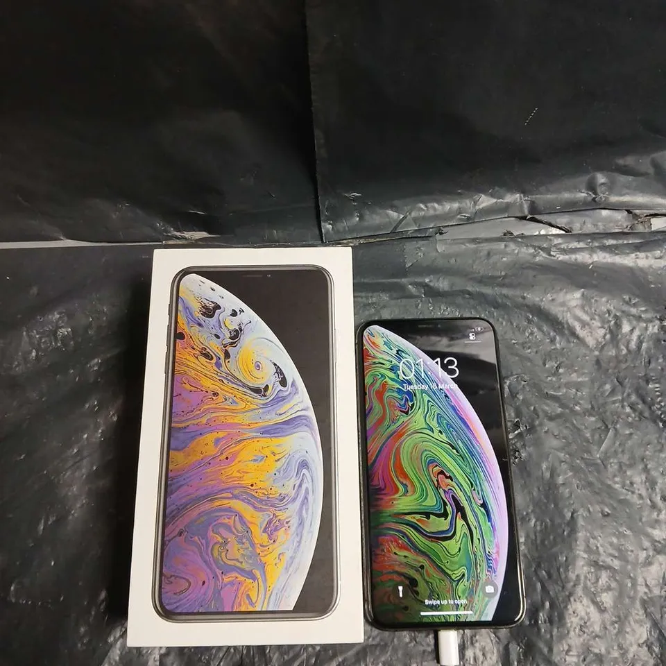 BOXED APPLE IPHONE XS MAX - MODEL MT502B/A