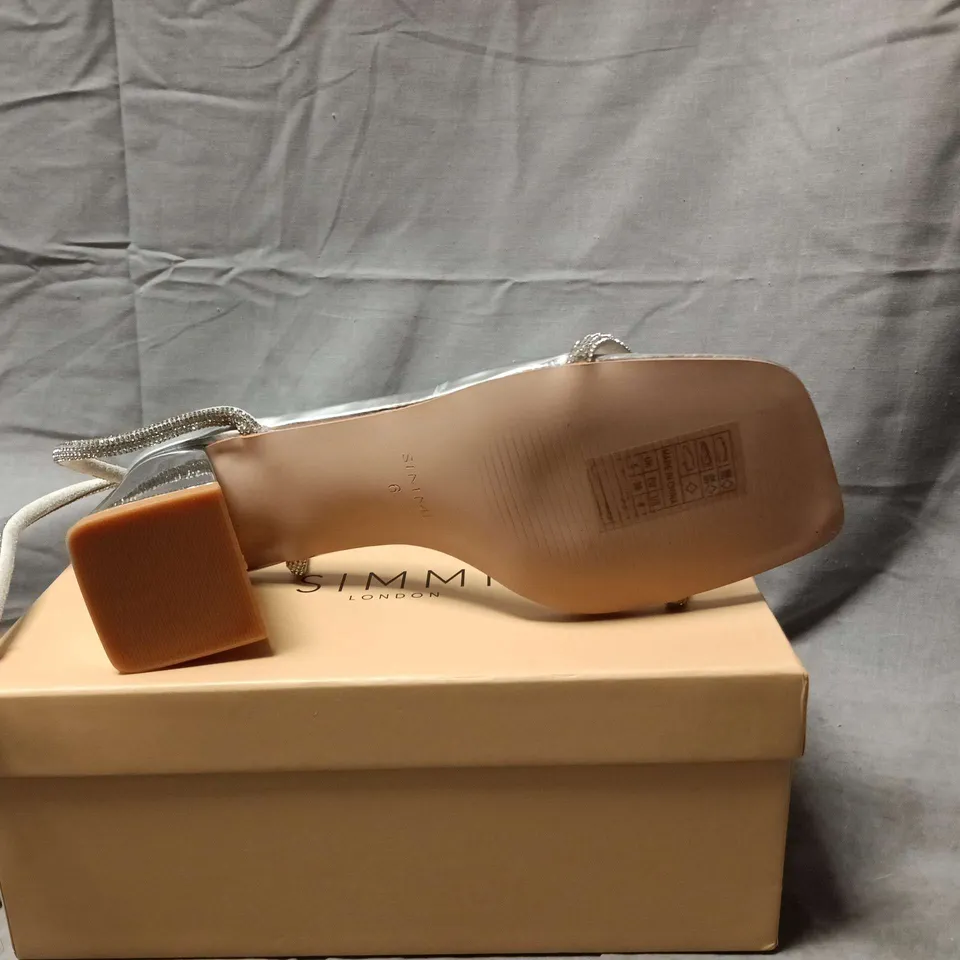 SIMMI LONDON SILVER STRAPPY BLOCK HEELED SANDALS – BOXED - WOMENS UK SIZE 6