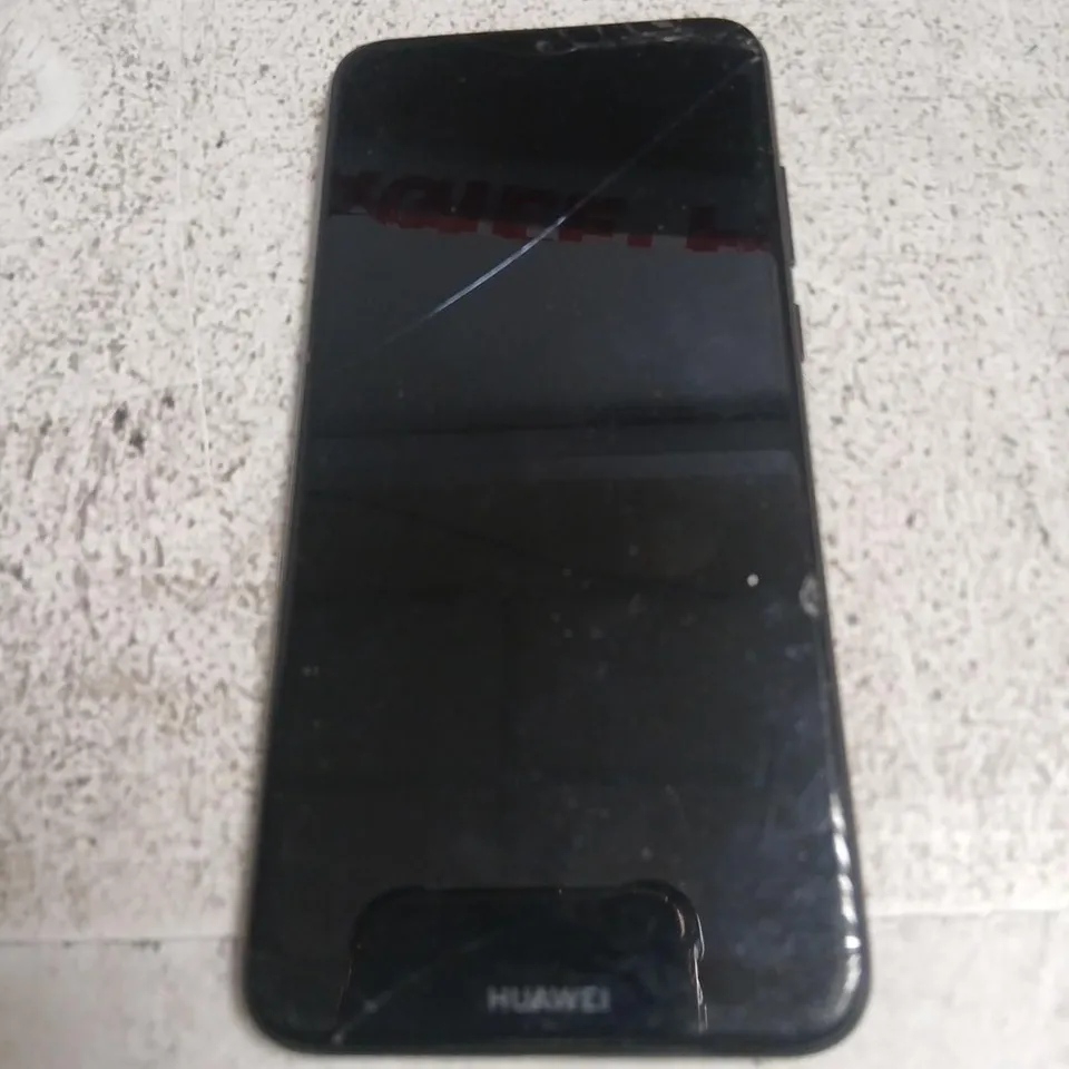 HUAWEI Y6 SMARTPHONE – BLACK, CRACKED SCREEN