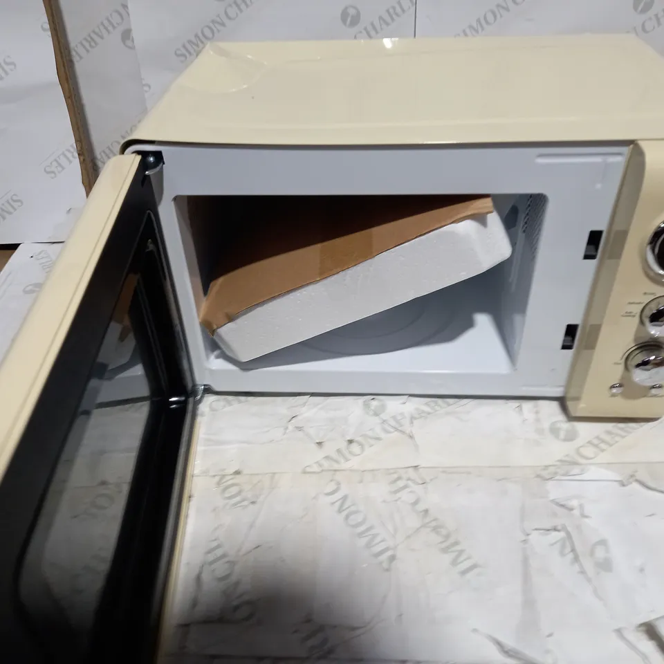 SWAN RETRO 800W MICROWAVE - CREAM