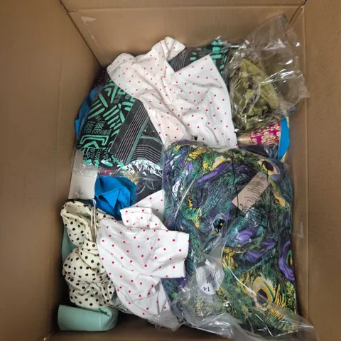BOX OF APPROXIMATELY 25 ASSORTED CLOTHING ITEMS TO INCLUDE: ZARA JUMPER