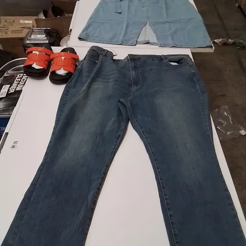 PALLET OF APPROXIMATELY 90X BRAND NEW WOMENS QUALITY DESIGNER CLOTHES APPROXIMATELY TO INCLUDE;JD WILLIAMS DENIM DRESS, SIMPLE BE SANDALS, JUNLIPA JEANS