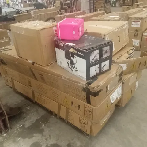 PALLET OF ASSORTED INCOMPLETE OR DAMAGED GOODS AND PRODUCTS TO INCLUDE; TRAMPOLINE PARTS, MINI FRIDGE, FIRE STICK ETC