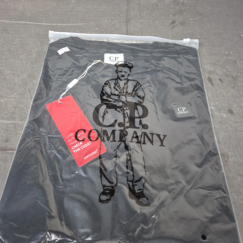 C.P. COMPANY BLACK LOGO TEE SIZE M 