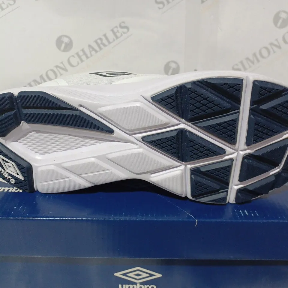 UMBRO MENS RISPONSA SHOES - UK 10