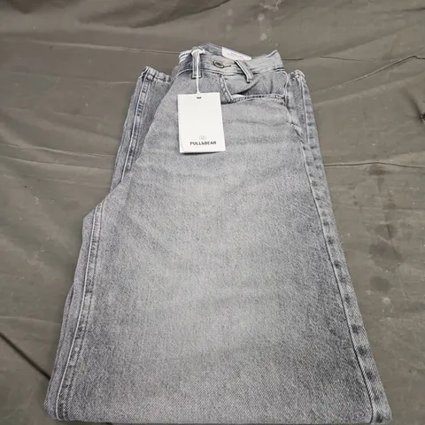 PULL AND BEAR CASUAL WASHED DENIM JEANS - SIZE 10