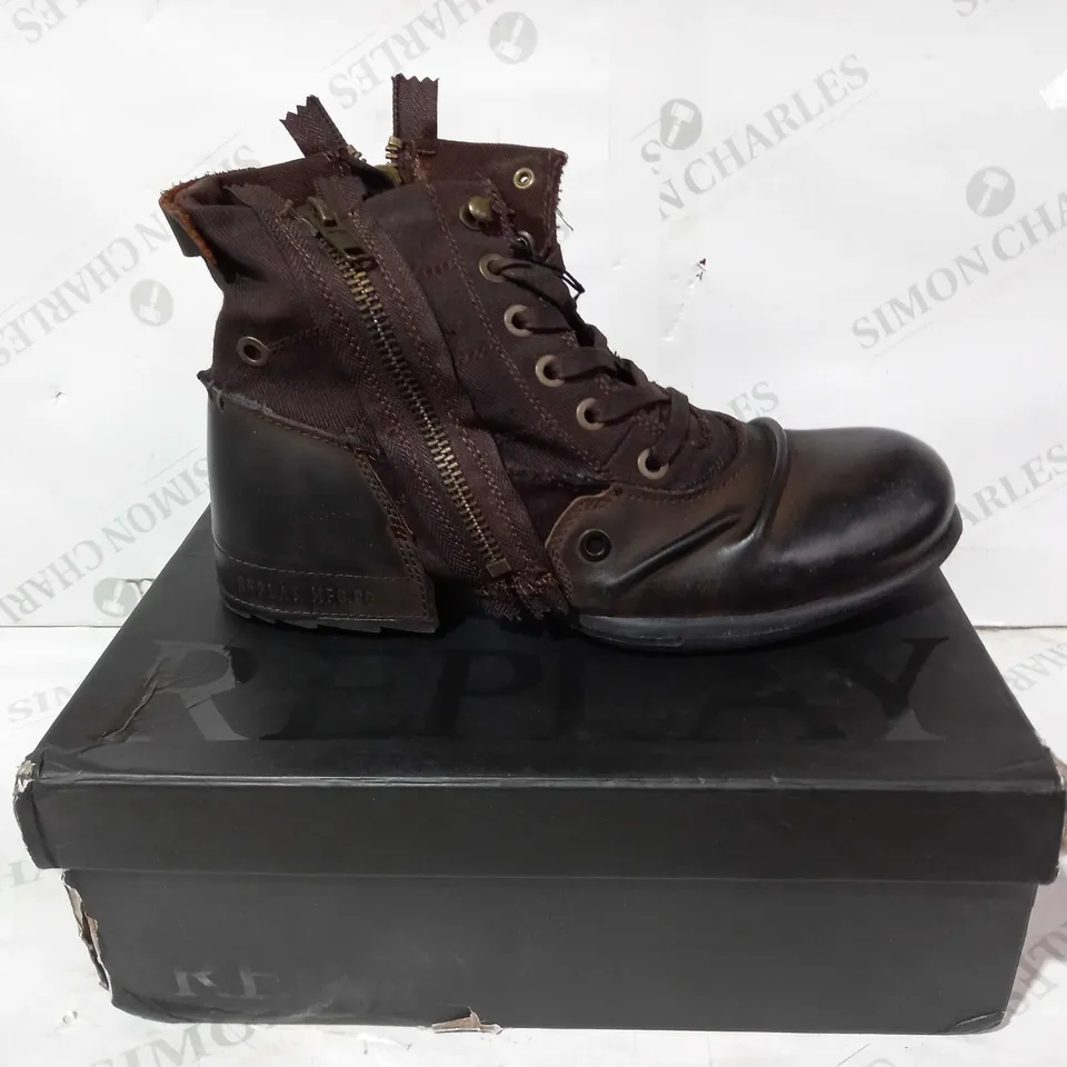 BOXED PAIR OF REPLAY LEATHER MID ANKLE ARMY BOOTS IN DARK BROWN UK SIZE 10