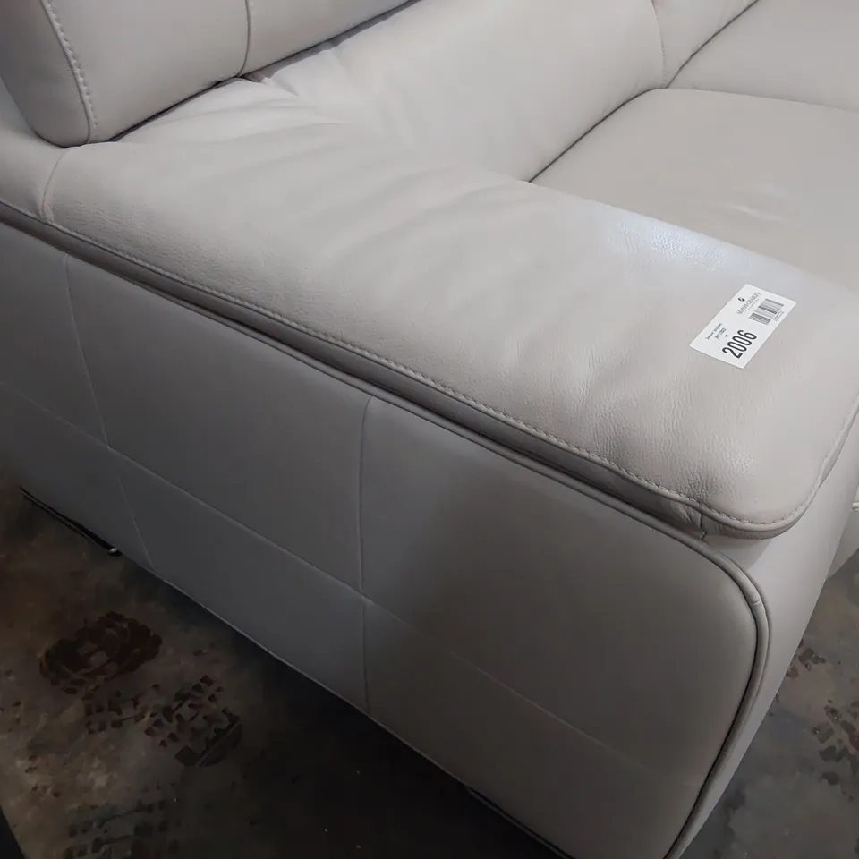QUALITY ITALIAN DESIGNER MELO THREE SEATER SOFA WITH ADJUSTABLE HEADRESTS LIGHT GREY LEATHER 
