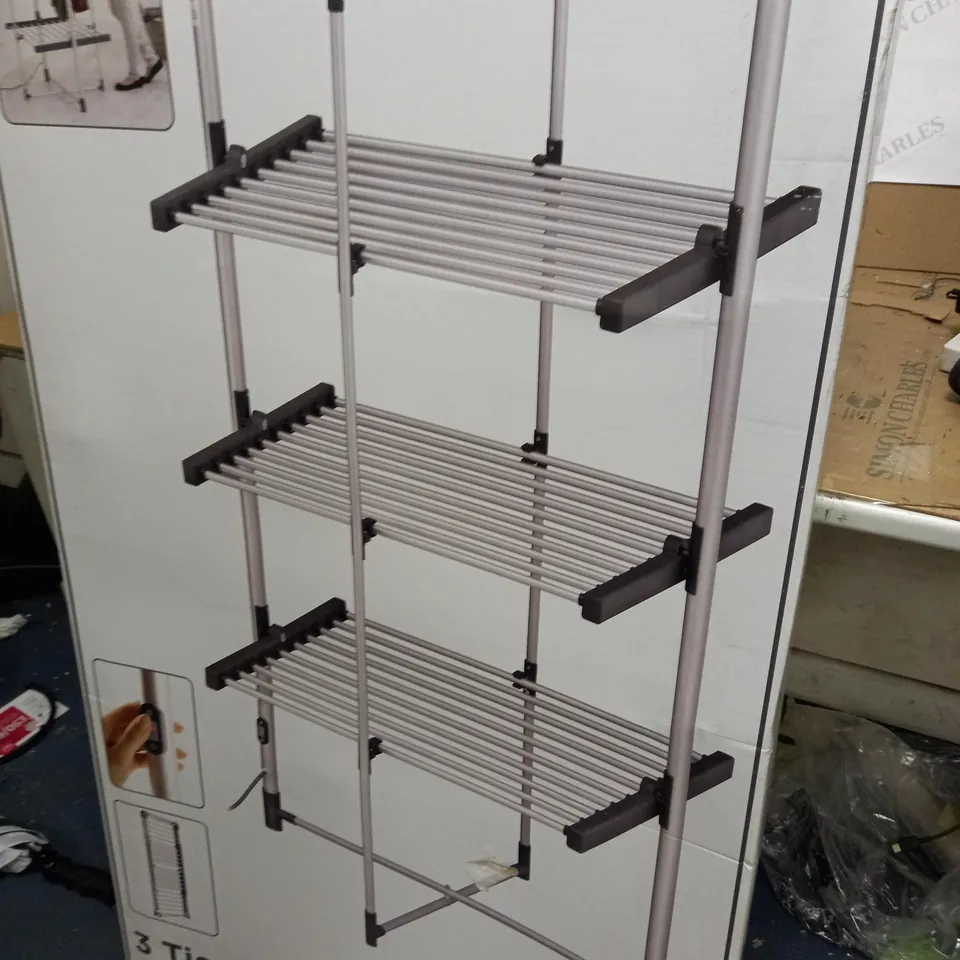 BLACK AND DECKER 3 TIER HEATED AIRER 300W 