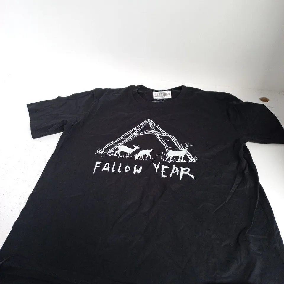 GLASTONBURY 2026 FALLOW YEAR T-SHIRT - BLACK, UK XL