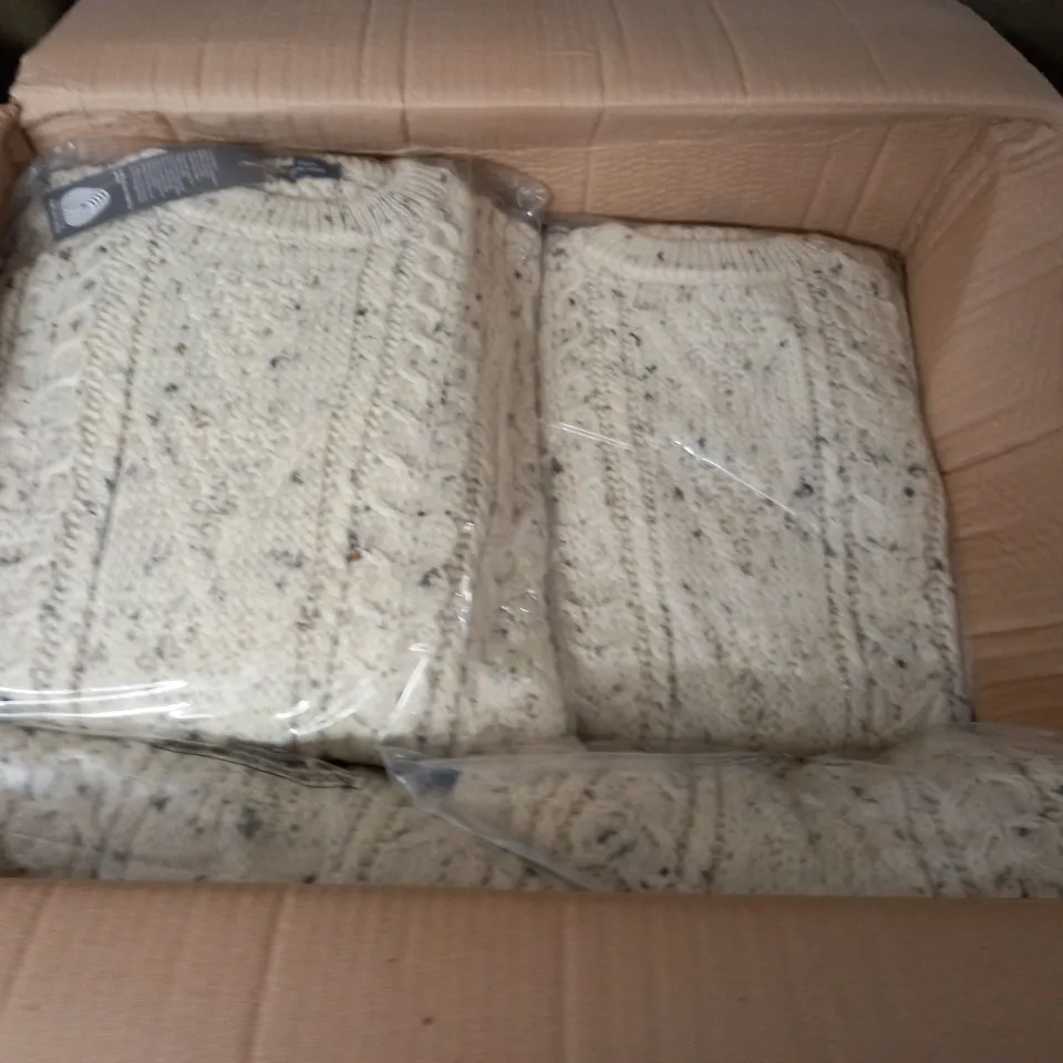 LOT OF APPROXIMATELY 10 AS NEW PURE NEW WOOL JUMPERS - ALL L