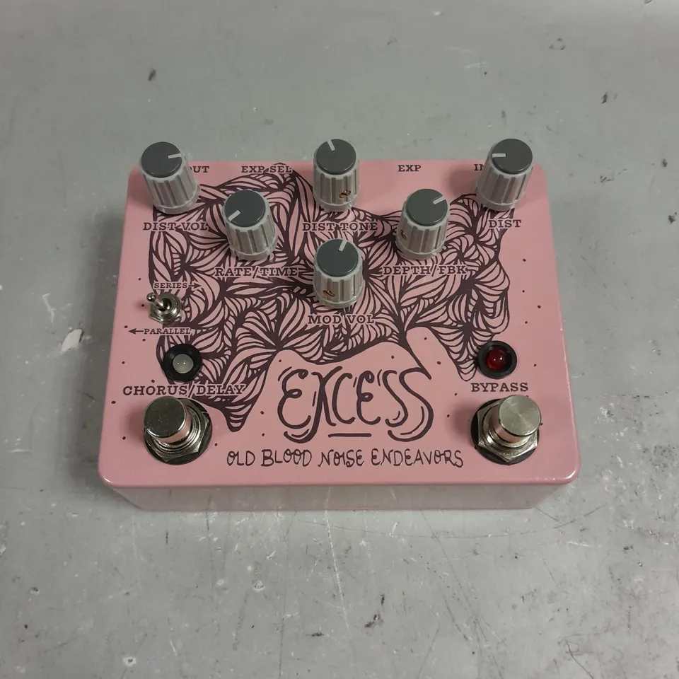 BOXED OLD BLOOD NOISE ENDEAVORS EXCESS DISTORTION CHORUS DELAY PEDAL