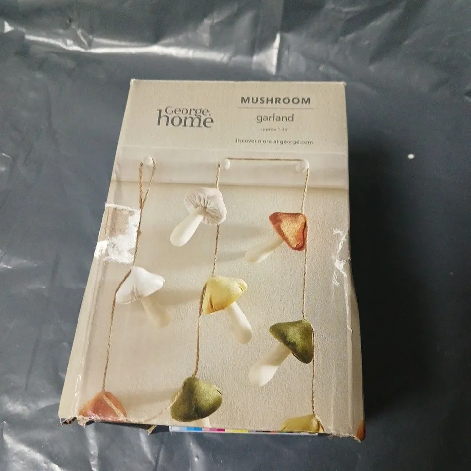 BOX OF APPROXIMATELY 12 ASSORTED ITEMS INCLUDING YORK CUTLERY SET , MUSHROOM GARLAND AND PARTY TIME PULL BACK MINI 