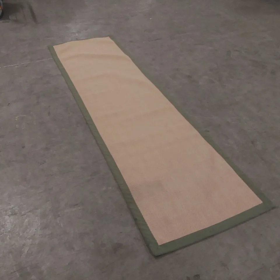 QUALITY DESIGNER RUG - APPROXIMATELY 295 x 80cm