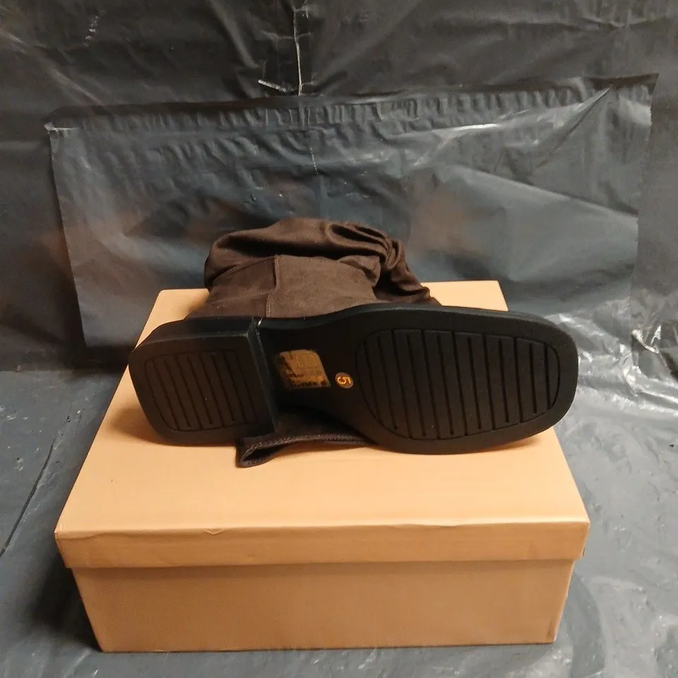 SIMMI LONDON BROWN SUEDE KNEE-HIGH BOOTS UK 5