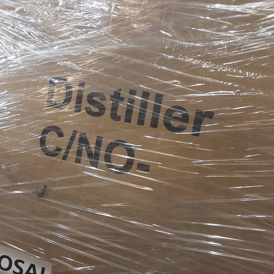 PALLET CONTAINING A LARGE QUANTITY OF ASSORTED CONSUMER PRODUCTS INCLUDING: BATHROOM MIRROR CABINET, CHAIR, DISTILLER, BATHROOM MIRROR ECT